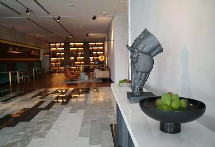 Fotos del hotel Mövenpick Jumeirah Village Triangle:  13
