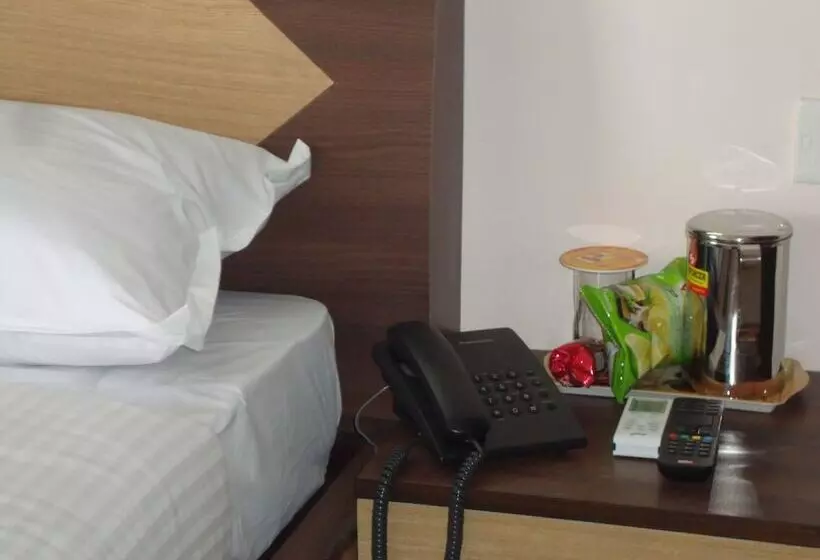 Fotos del hotel Raj Comforts  Golf View:  16