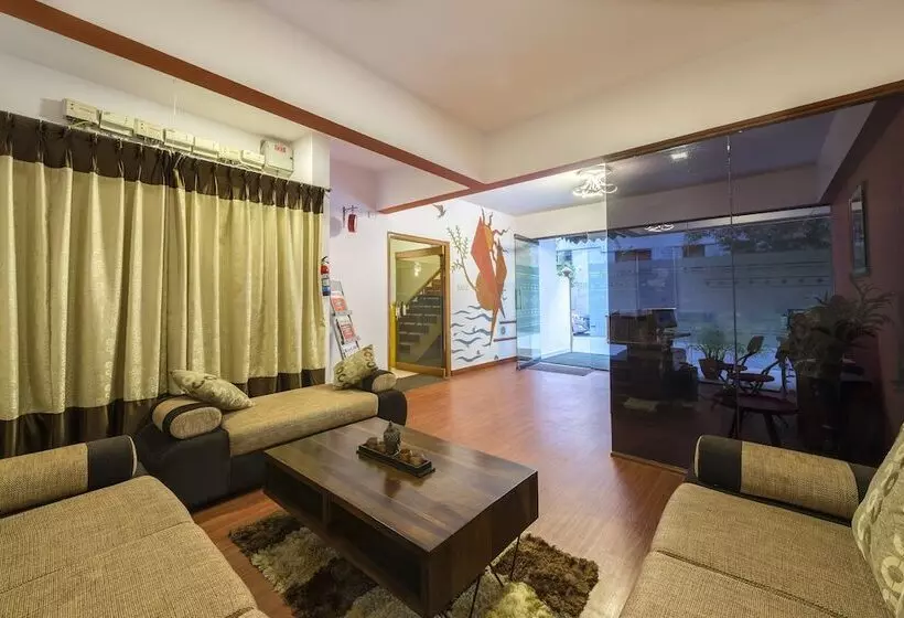 Fotos del hotel Raj Comforts  Golf View:  24