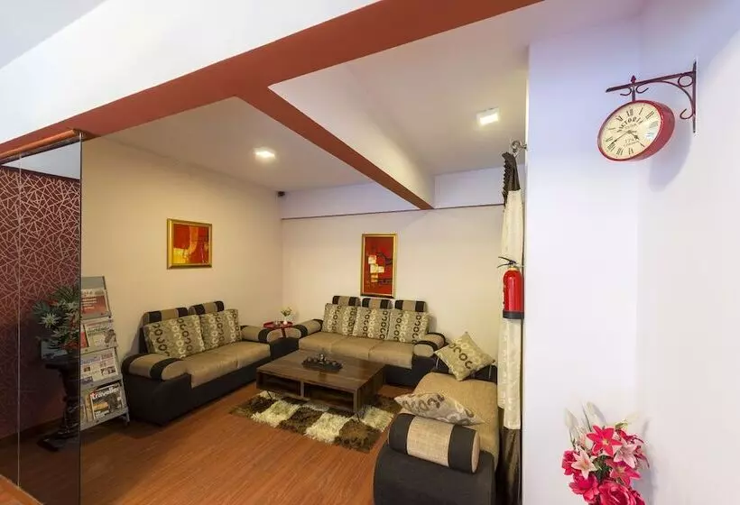 Fotos del hotel Raj Comforts  Golf View:  25