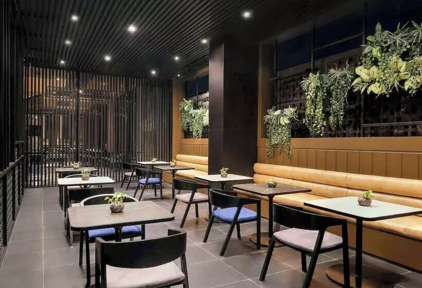 Fotos del hotel Ibis Surabaya Tidar:  9