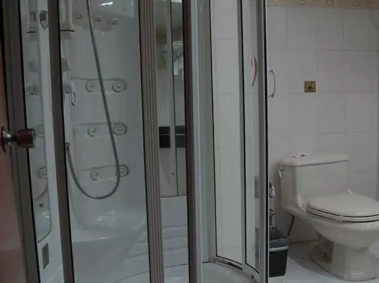 Fotos del hotel Five Rams City:  11