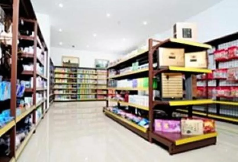 Fotos del hotel Newport International:  7