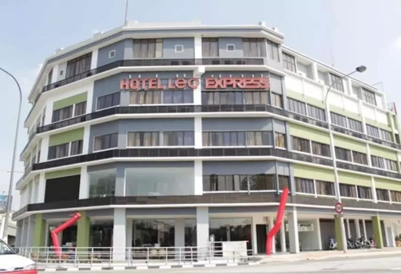 Fotos del hotel Leo Express:  5