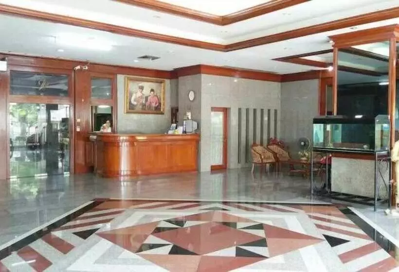 Fotos del hotel Poonchock Mansion:  3