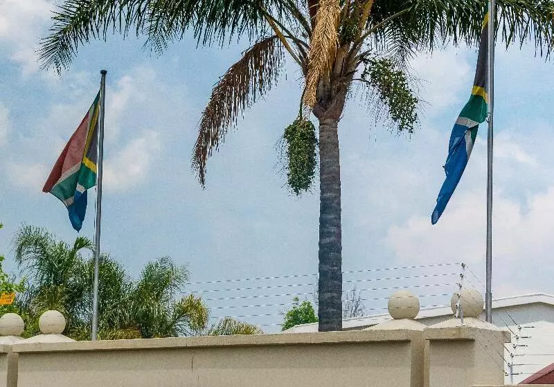 Fotos del hotel Premiere Classe Apartment:  7