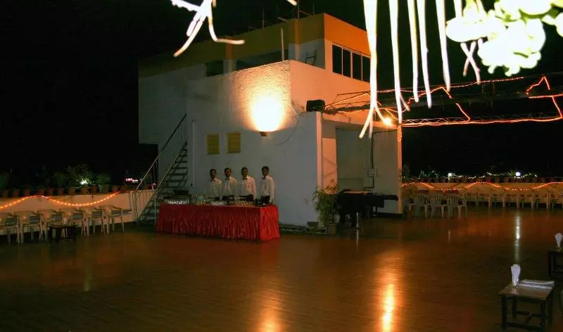 Fotos del hotel Raviraj:  16