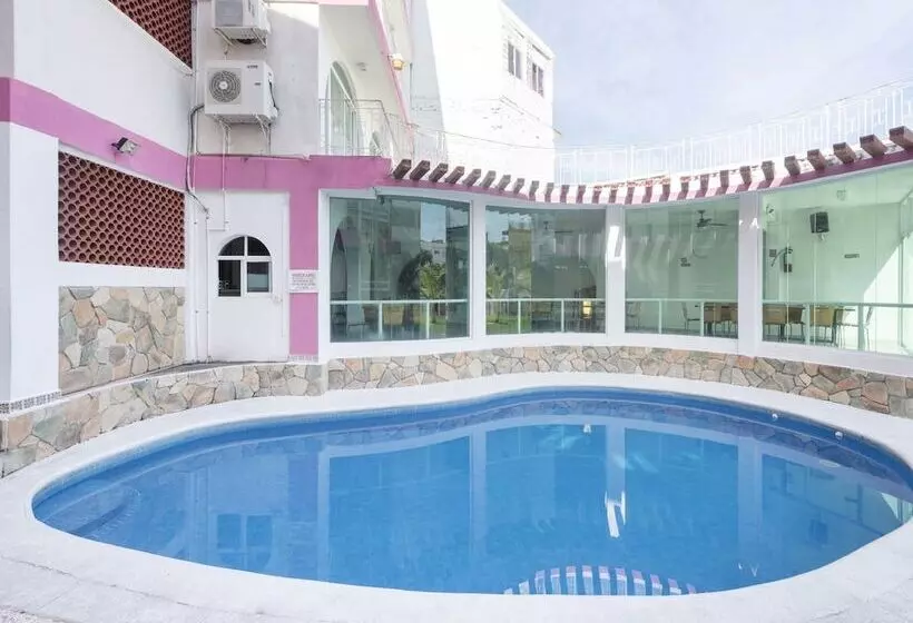 Fotos del hotel Capital O  El Mejicano:  8