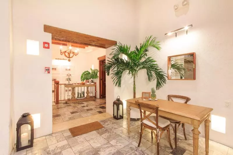 Fotos del hotel Boutique Casa Del Coliseo:  13