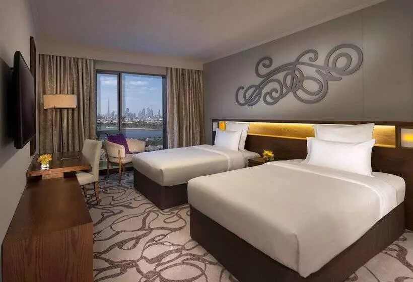 Pullman Dubai Creek City Centre Residences