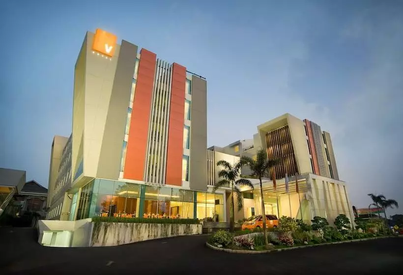 V Hotel & Residence Bandung