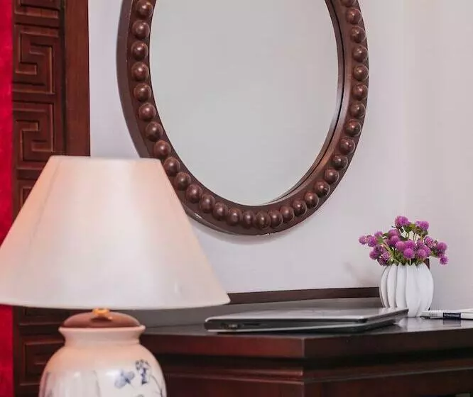 Au Coeur D Hanoi Boutique