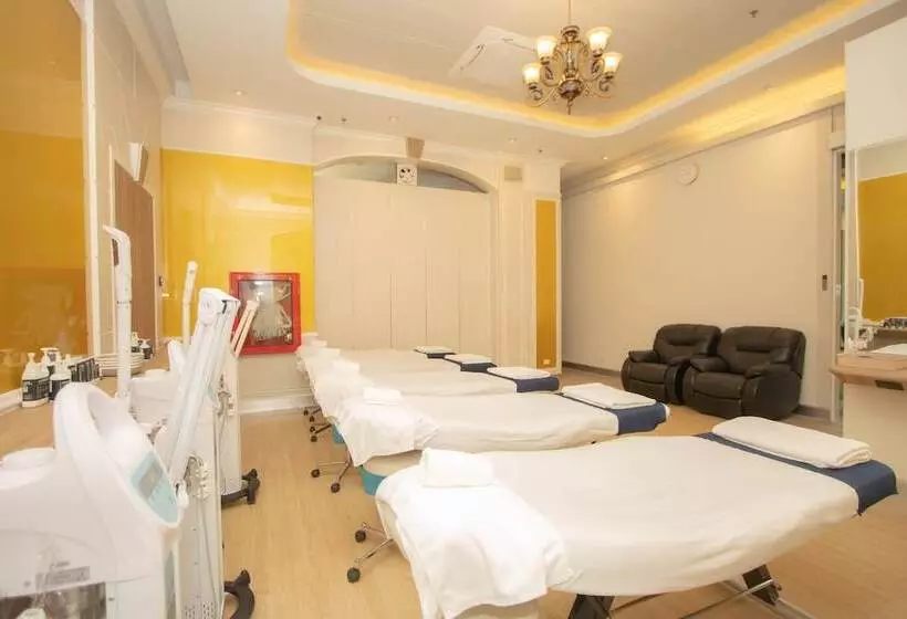 Fotos del hotel Capital O806 Sira Grande  And Spa:  7