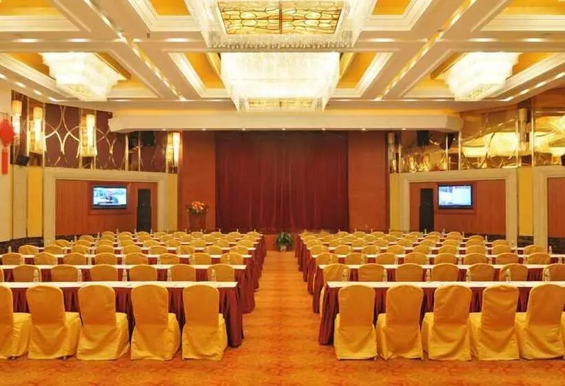 Fotos del hotel Conifer Garden:  4