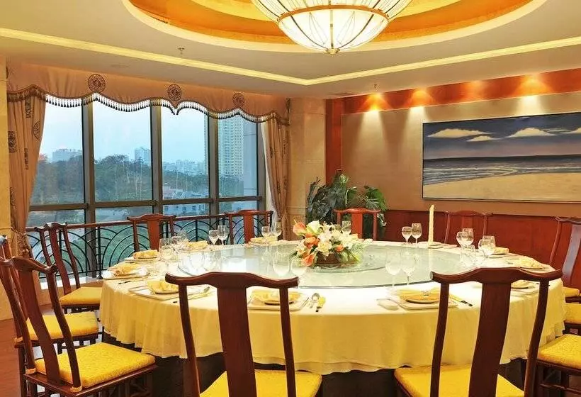 Fotos del hotel Conifer Garden:  12