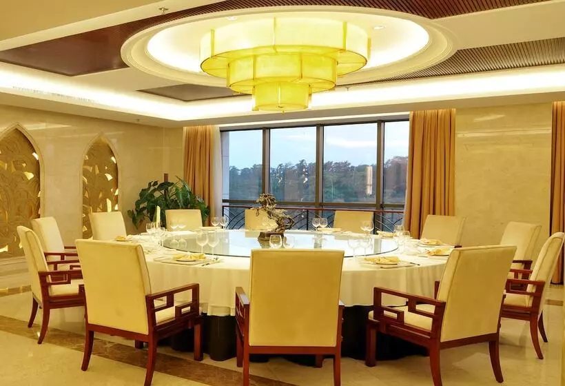 Fotos del hotel Conifer Garden:  14