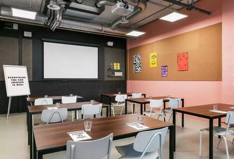 Fotos del hotel The Student Hotel The Hague:  5