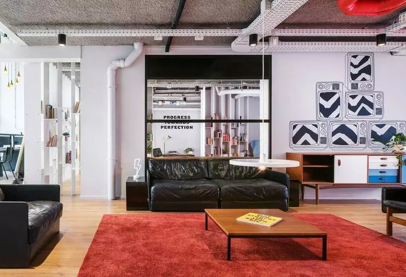 Fotos del hotel The Student Hotel The Hague:  1