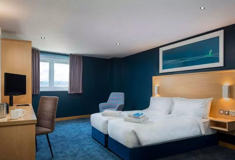 Fotos del hotel Travelodge Crawley:  2