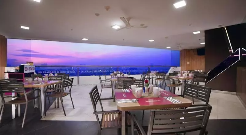 Fotos del hotel Favehotel Ltc Glodok:  7