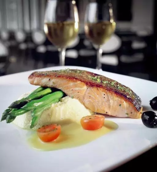 Fotos del hotel The Grove Suites By Grand Aston:  13