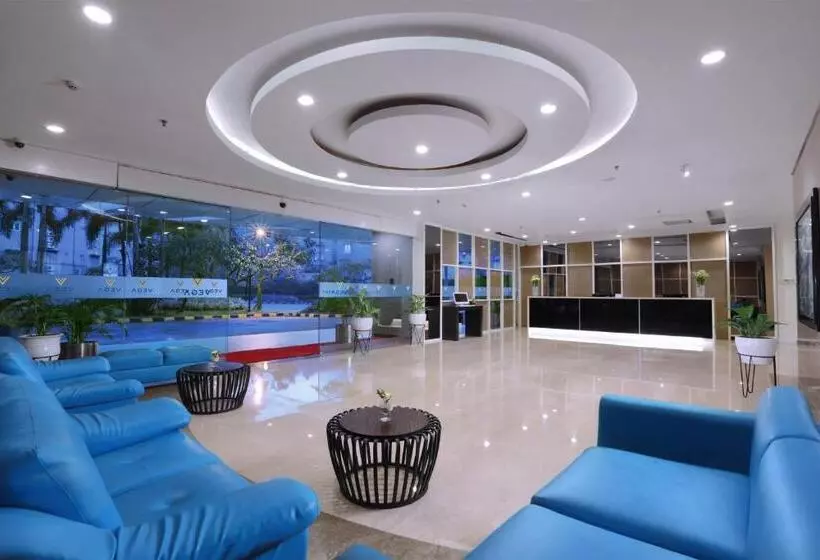 Fotos del hotel Vega  Gading Serpong:  3