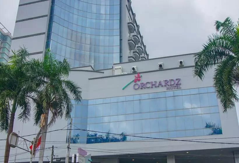 Orchardz Hotel Industri Jakarta