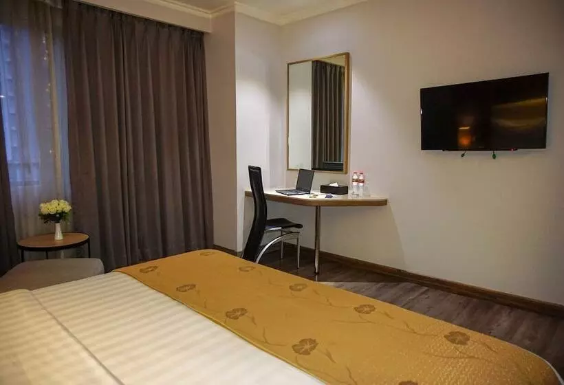 Fotos del hotel Orchardz Hotel Industri Jakarta:  2