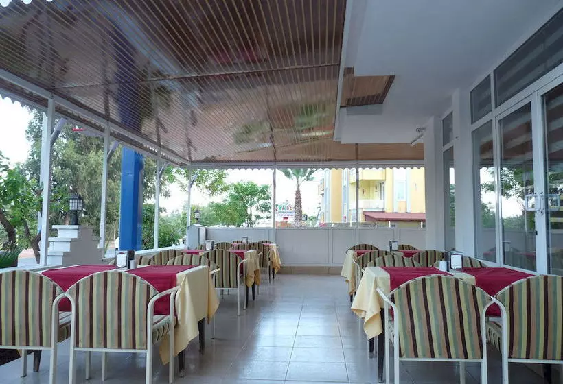 Fotos del hotel Arinna Park:  13