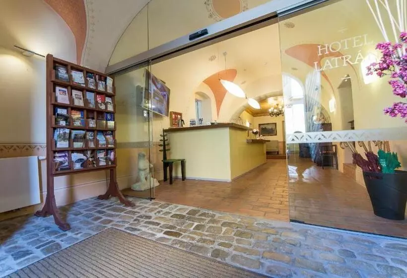 Fotos del hotel Latrán:  3