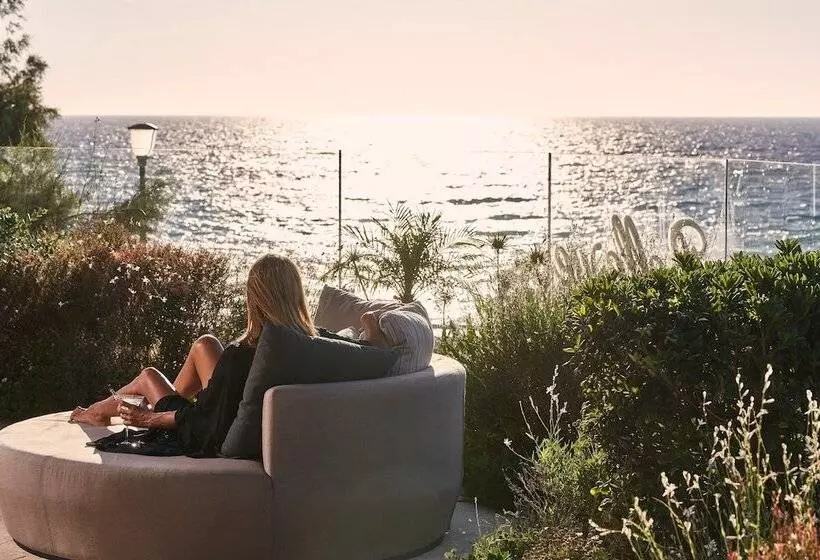 Fotos del hotel Bellevue On The Beach Suites:  17