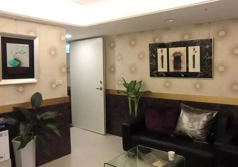 Fotos del hotel If Inn:  17