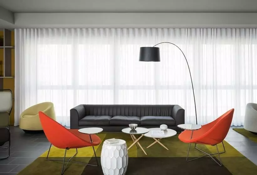 Fotos del hotel Okko Hotels Grenoble Jardin Hoche:  2