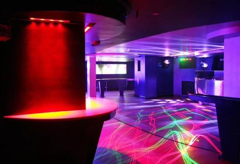 Fotos del hotel Legends:  3