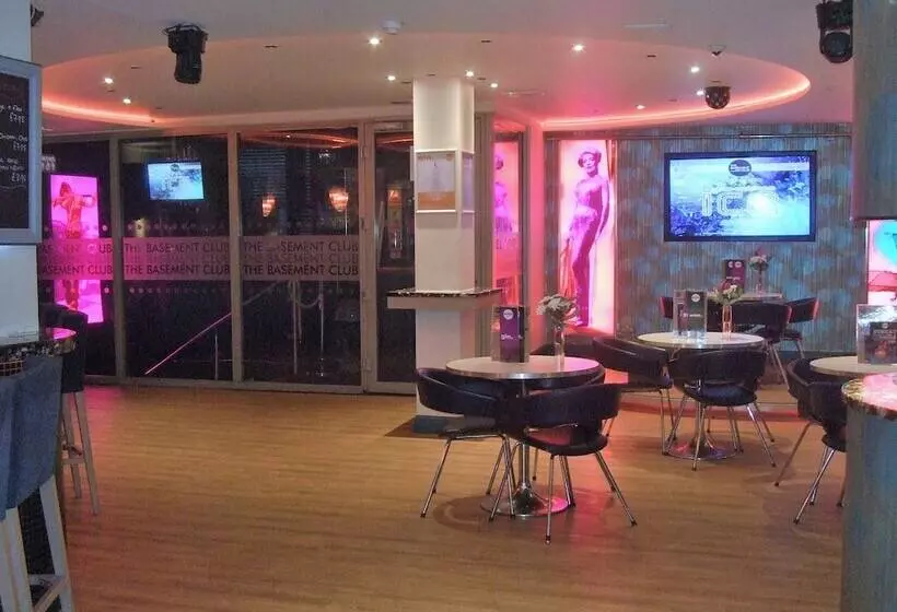 Fotos del hotel Legends:  15