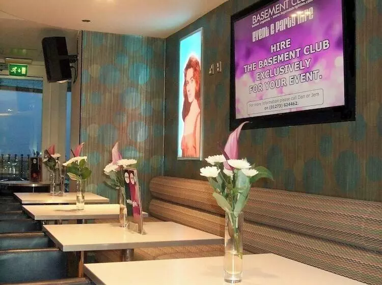 Fotos del hotel Legends:  5