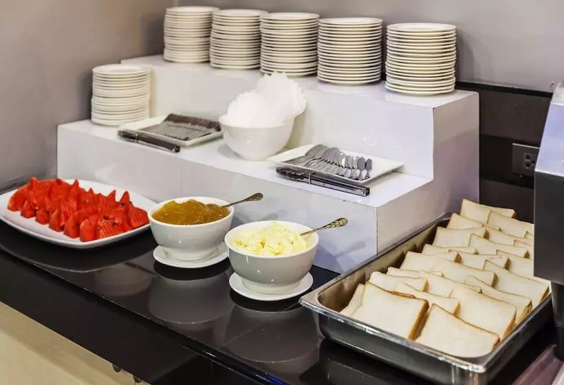 Fotos del hotel Livotel Hotel Lat Phrao Bangkok:  3