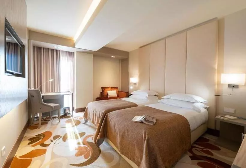 Fotos del hotel Smy Lisboa:  2