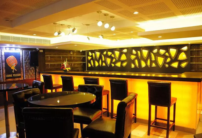 Fotos del hotel Treebo Trend J S Five Two Boutique:  11