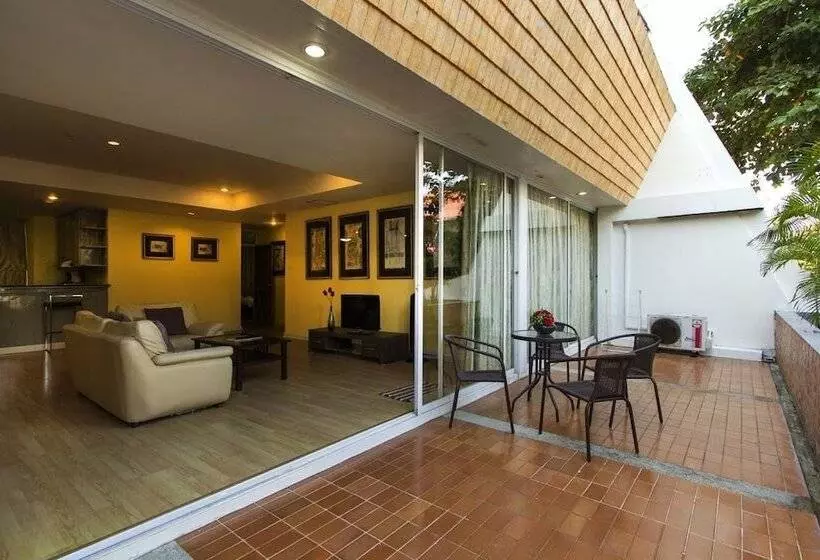 Fotos del hotel Panchalae Boutique Residences:  11