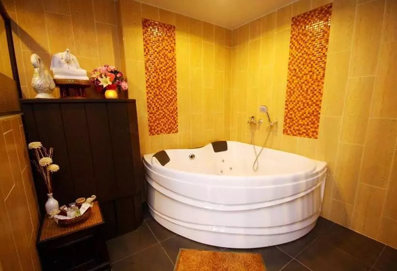 Fotos del hotel Chiangmai Night Bazaar Boutique:  5