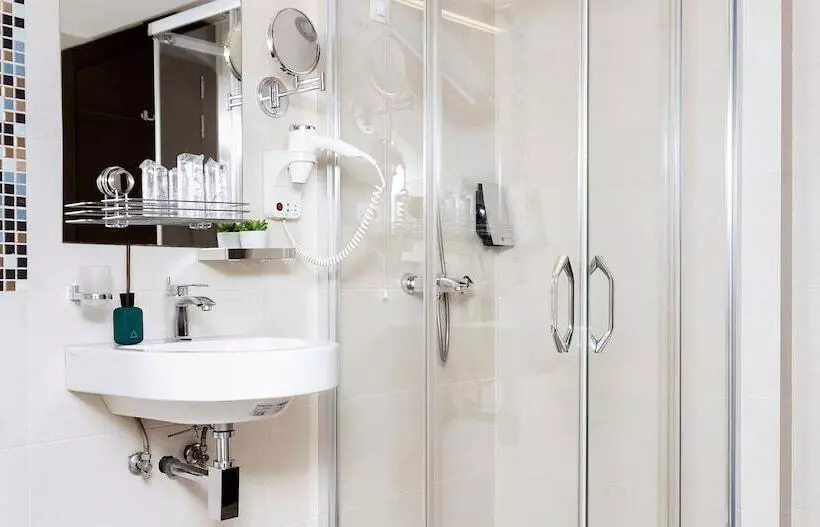 Fotos del hotel Garni Hotel Mint:  14