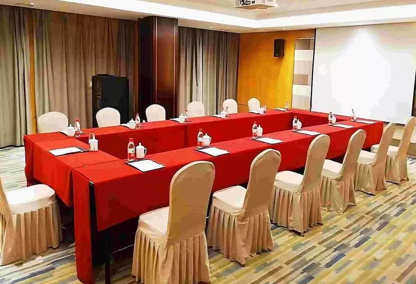 Fotos del hotel Holiday Inn Express Zhengzhou Airport, An Ihg:  7