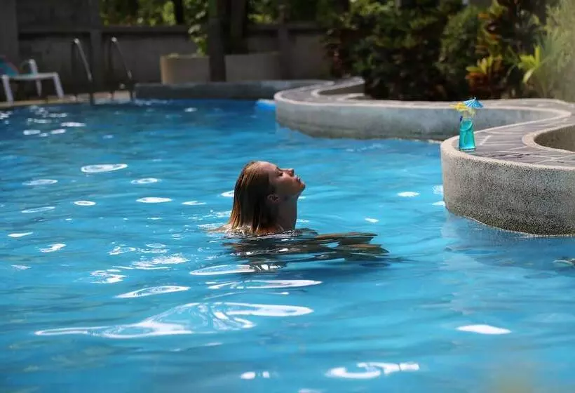 Fotos del hotel Naka Resort:  2