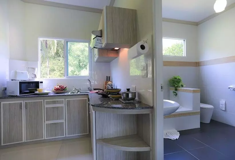 Fotos del hotel Naka Resort:  6