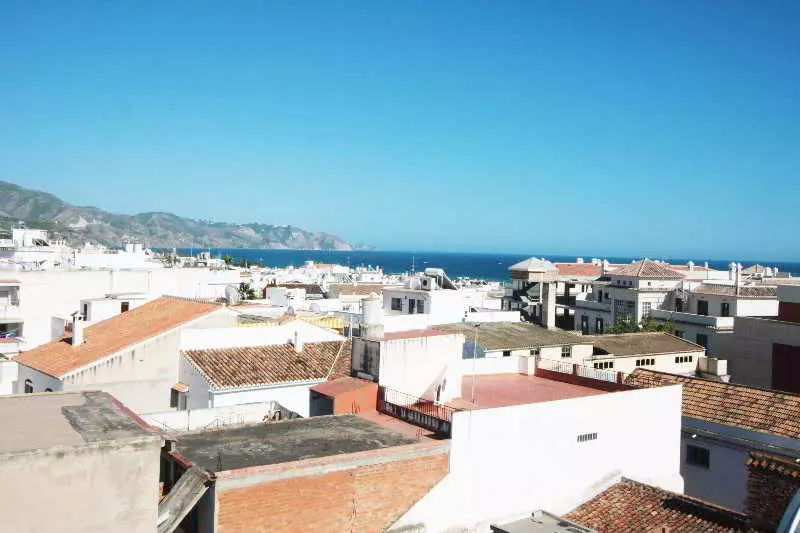 Fotos del hotel Nerjaluna:  6