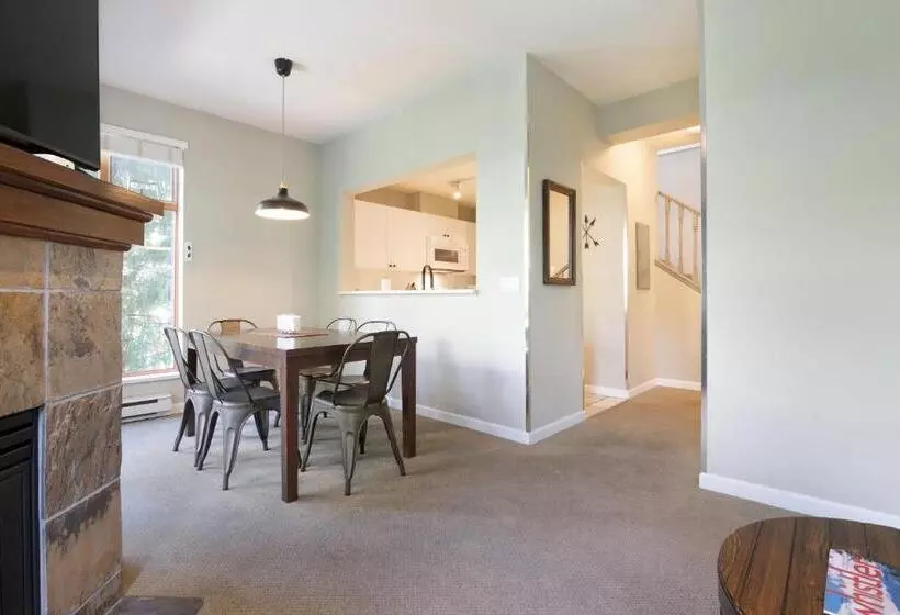 Fotos del hotel Twin Peaks Hotel Whistler:  2