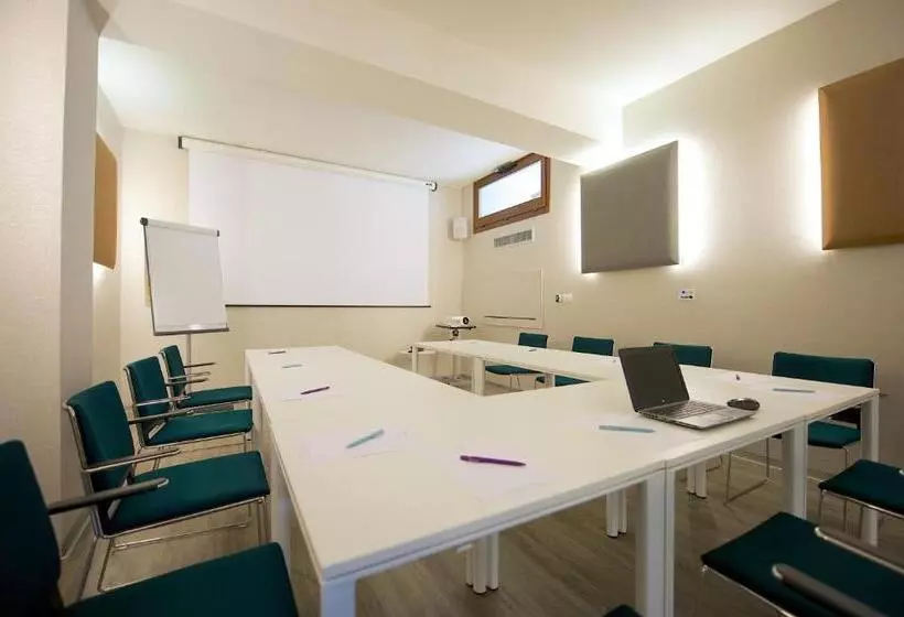 Fotos del hotel Mercure Firenze Centro:  4