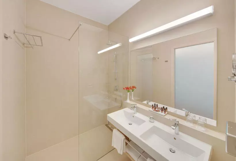 Fotos del hotel Valamar Isabella Miramare:  12