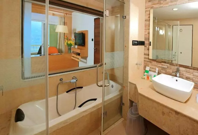 Fotos del hotel Devonshire Greens  The Leisure  And Spa:  7